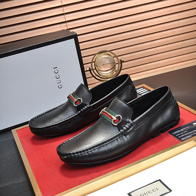 Giày loafer lười Gucci đen lì MB350