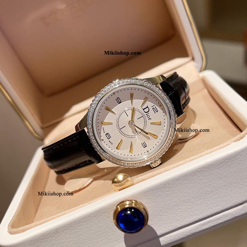 Wireless Noise-Cancelling Headphones 13