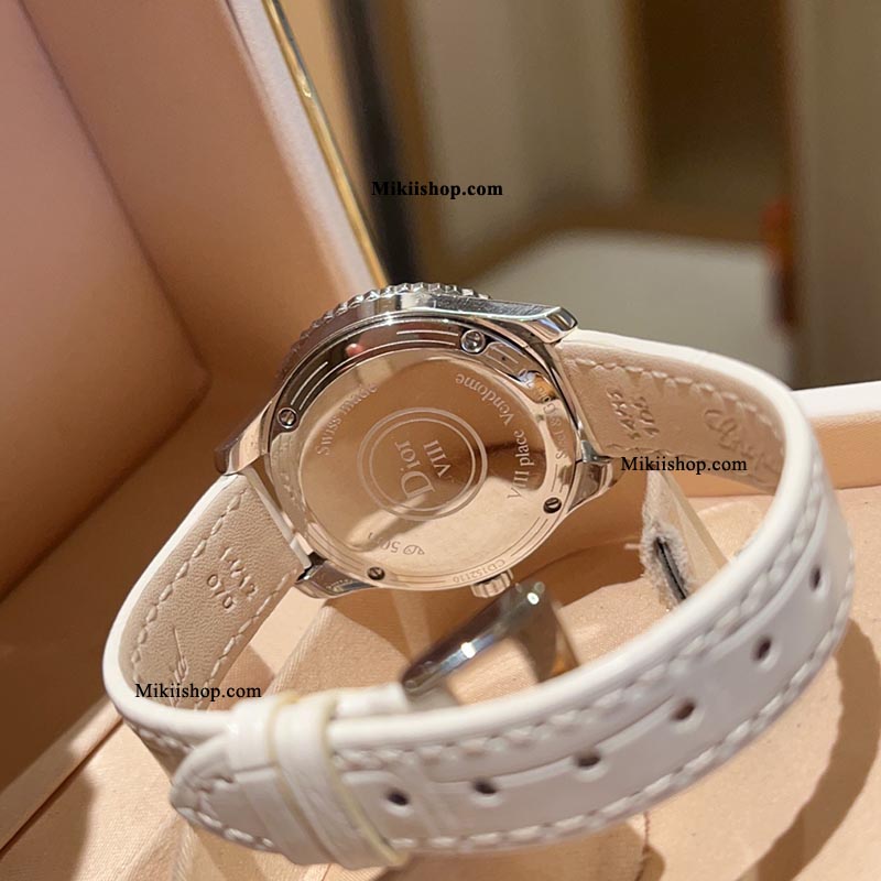 Wireless Noise-Cancelling Headphones 15