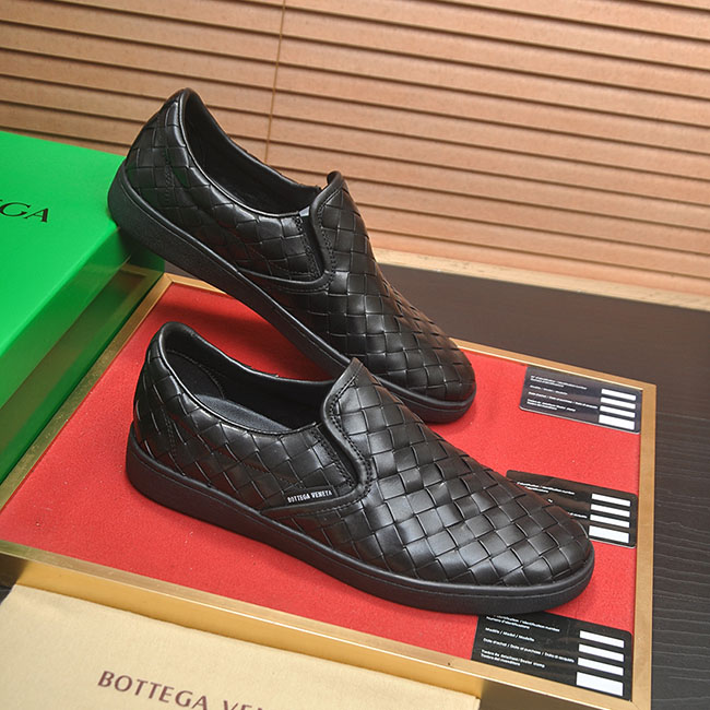 Giày Bottega Veneta slip on 2 màu MB300