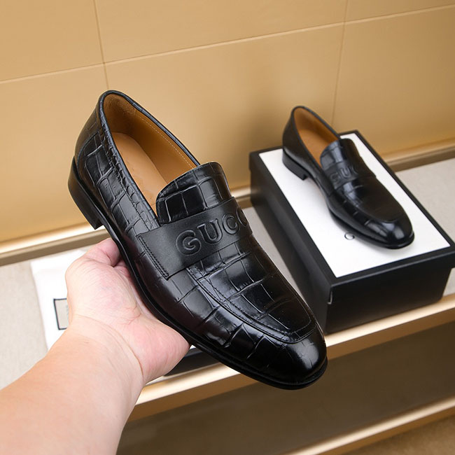 Giày gucci loafer dập nổi đen MB356