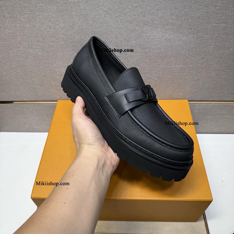 Green Hiking Boots 4